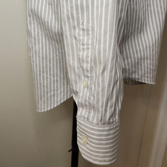 Perry Ellis Men's pinstripe dress shirt - Picture 8 of 10